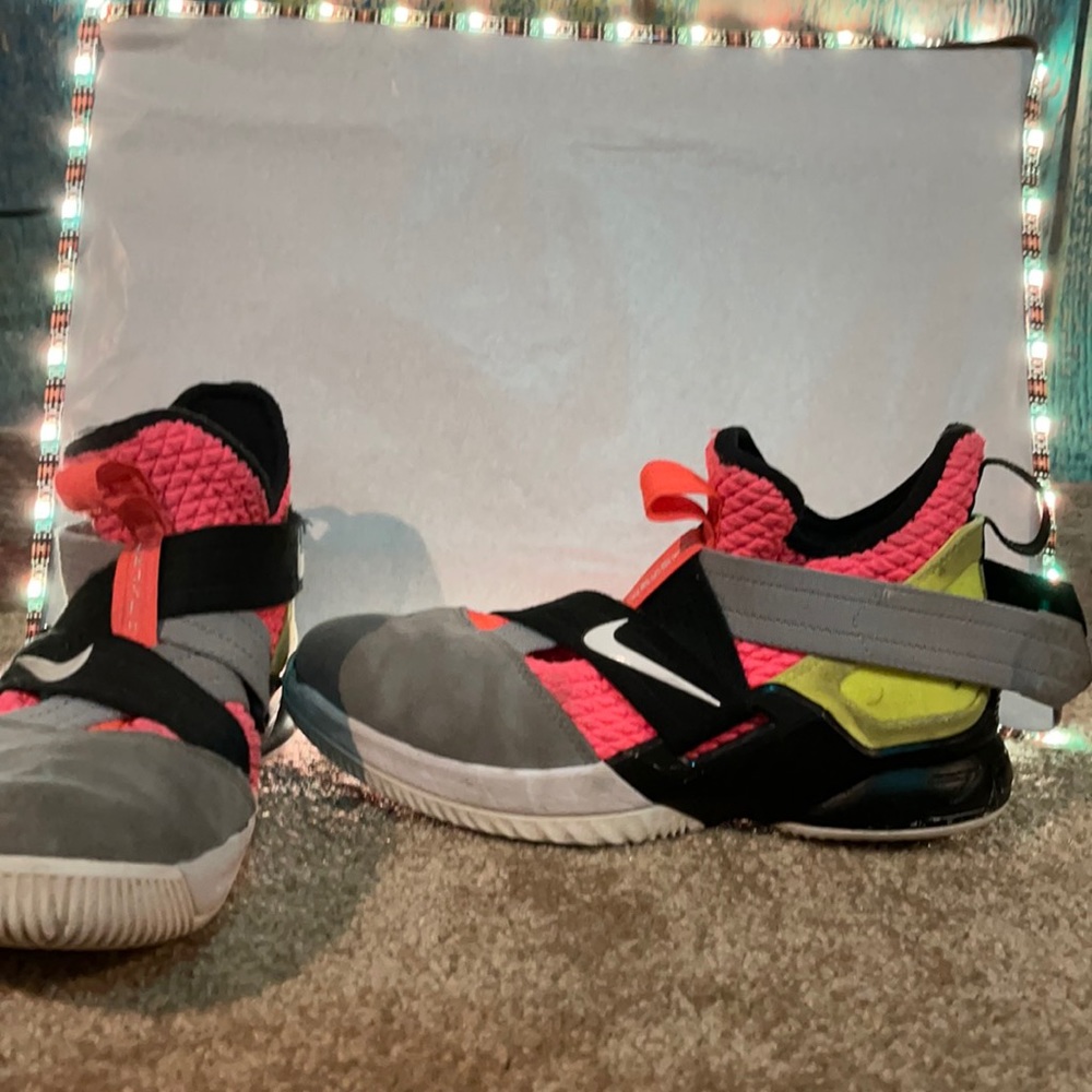 Used LeBron soldier 12 “Hot Lava”